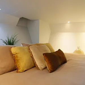 Najade Eco Houseboat , Amsterdam Netherlands